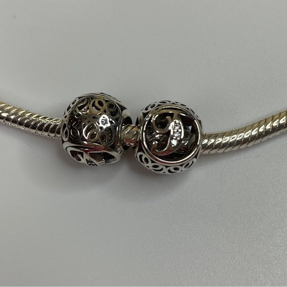 Sterling Silver Vintage Letter F Charm - Picture 2 of 8